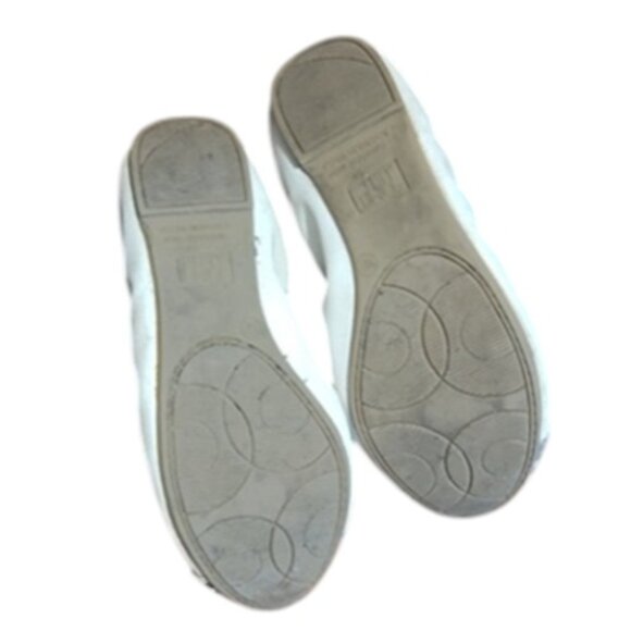 Time and Tru, white slip ons with snake print on the toes, size 8 1/2 - Picture 3 of 4